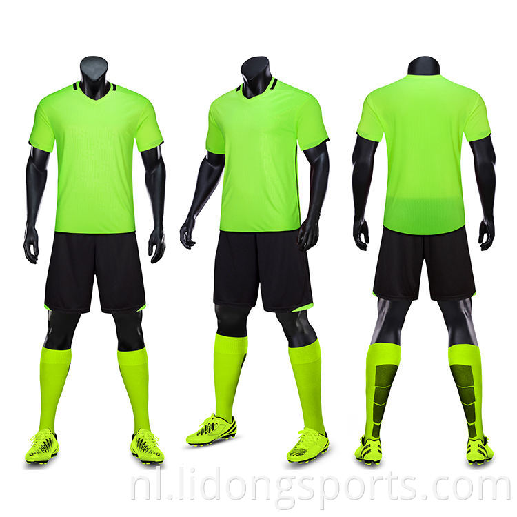 Goedkope snelle droge unisex sportkleding voetbal uniform voetbal jersey set gemaakt in China
